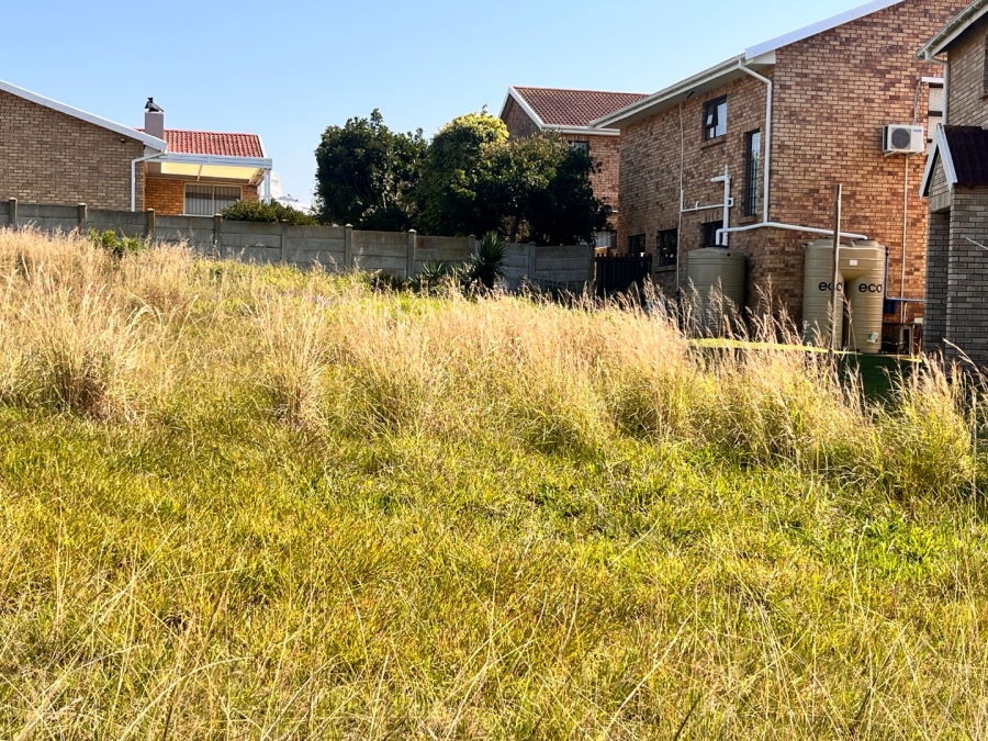  Bedroom Property for Sale in Wavecrest Eastern Cape